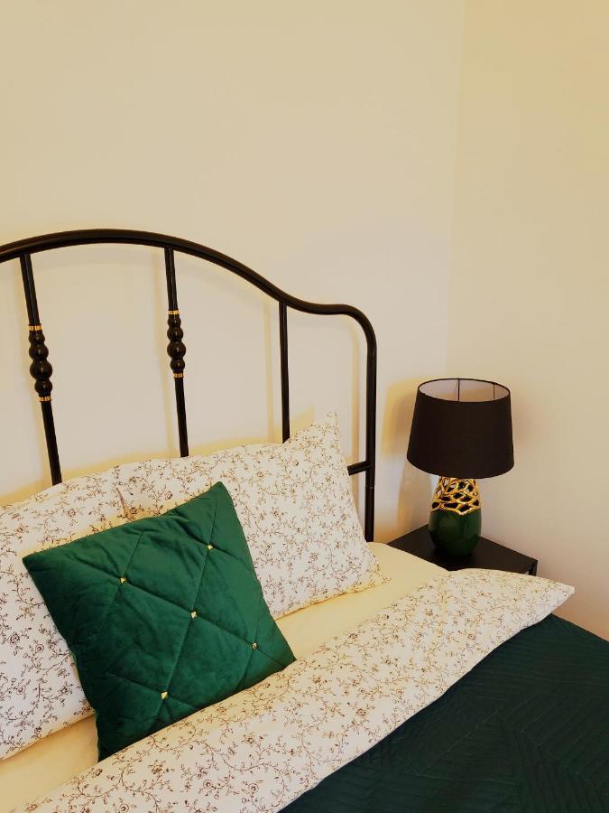 Centrum Grand Apartament Leilighet Świdnica Eksteriør bilde