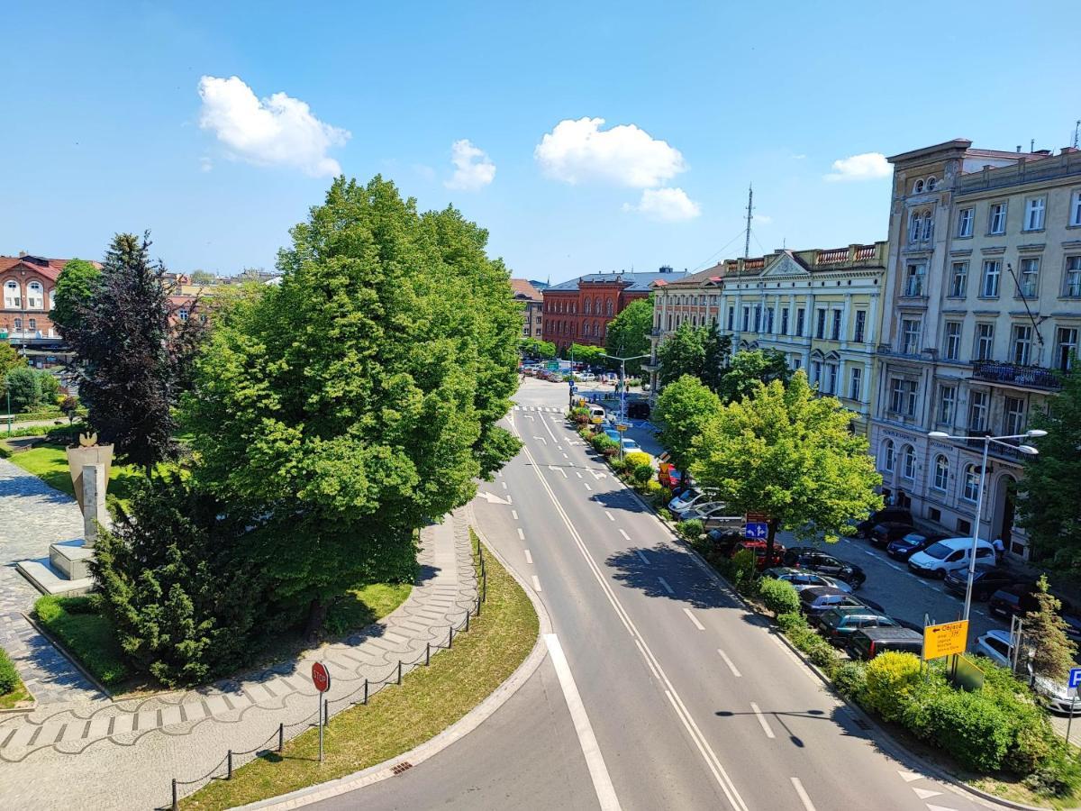 Centrum Grand Apartament Leilighet Świdnica Eksteriør bilde